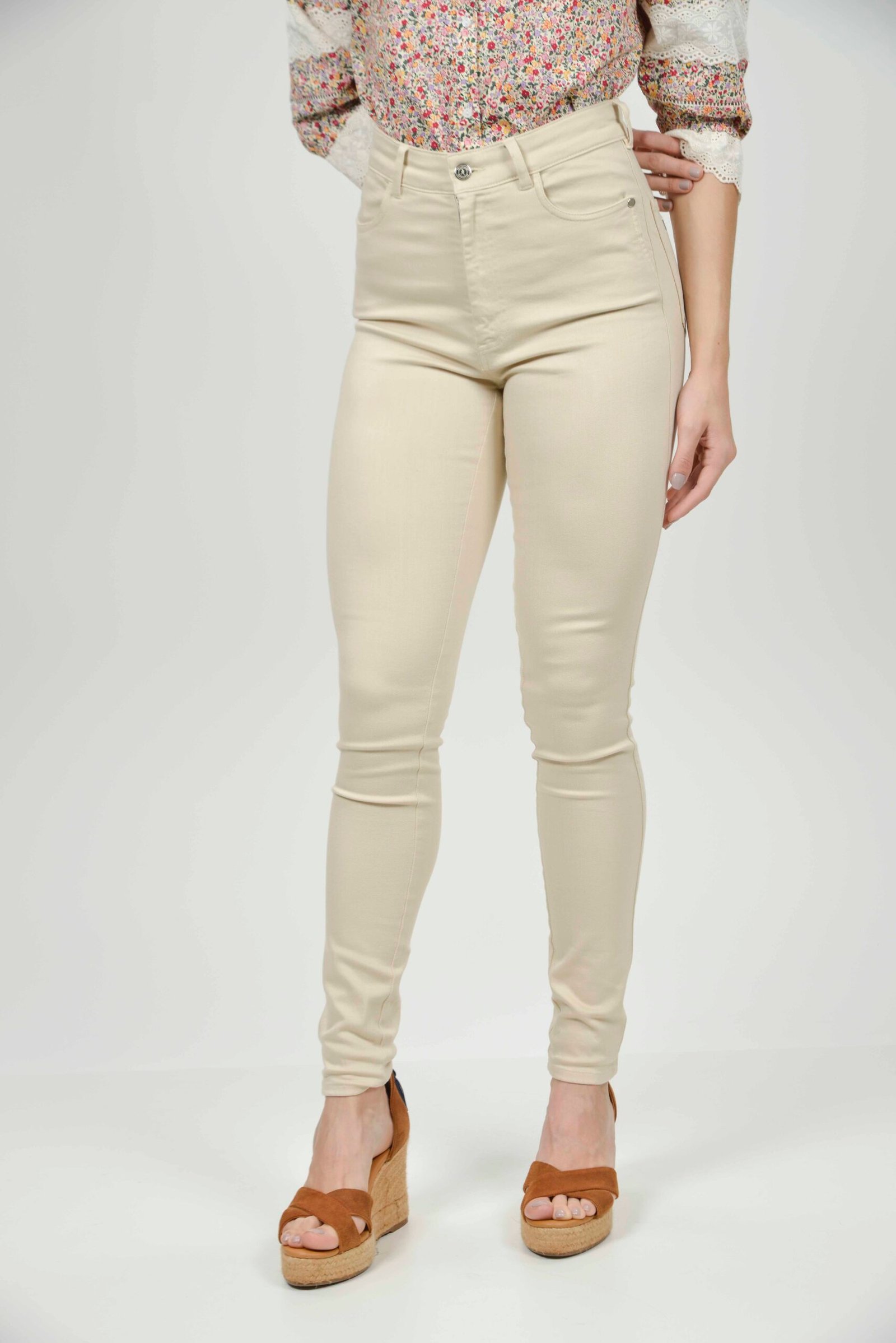 ROSIE Beige Super Skinny Cotton 3 scaled