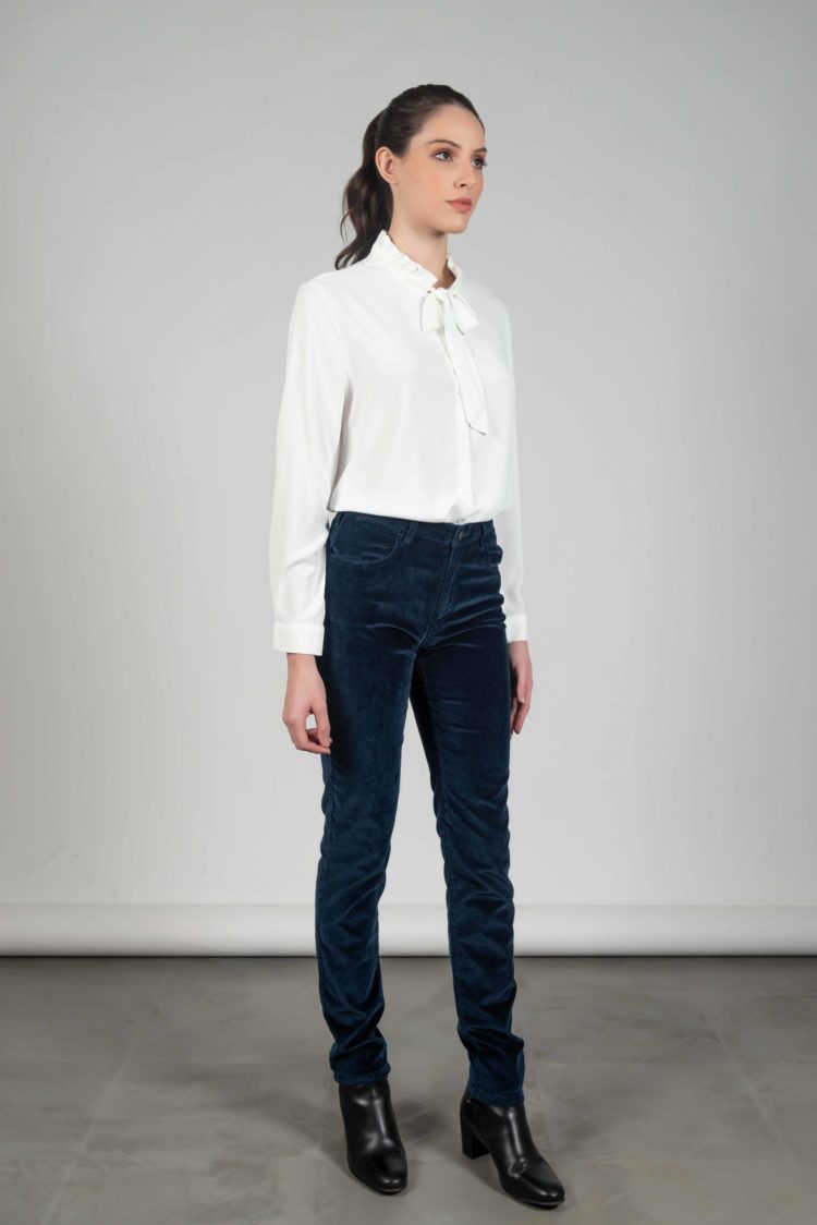 ROSIE – Luxury Velvet Jeans - Navy