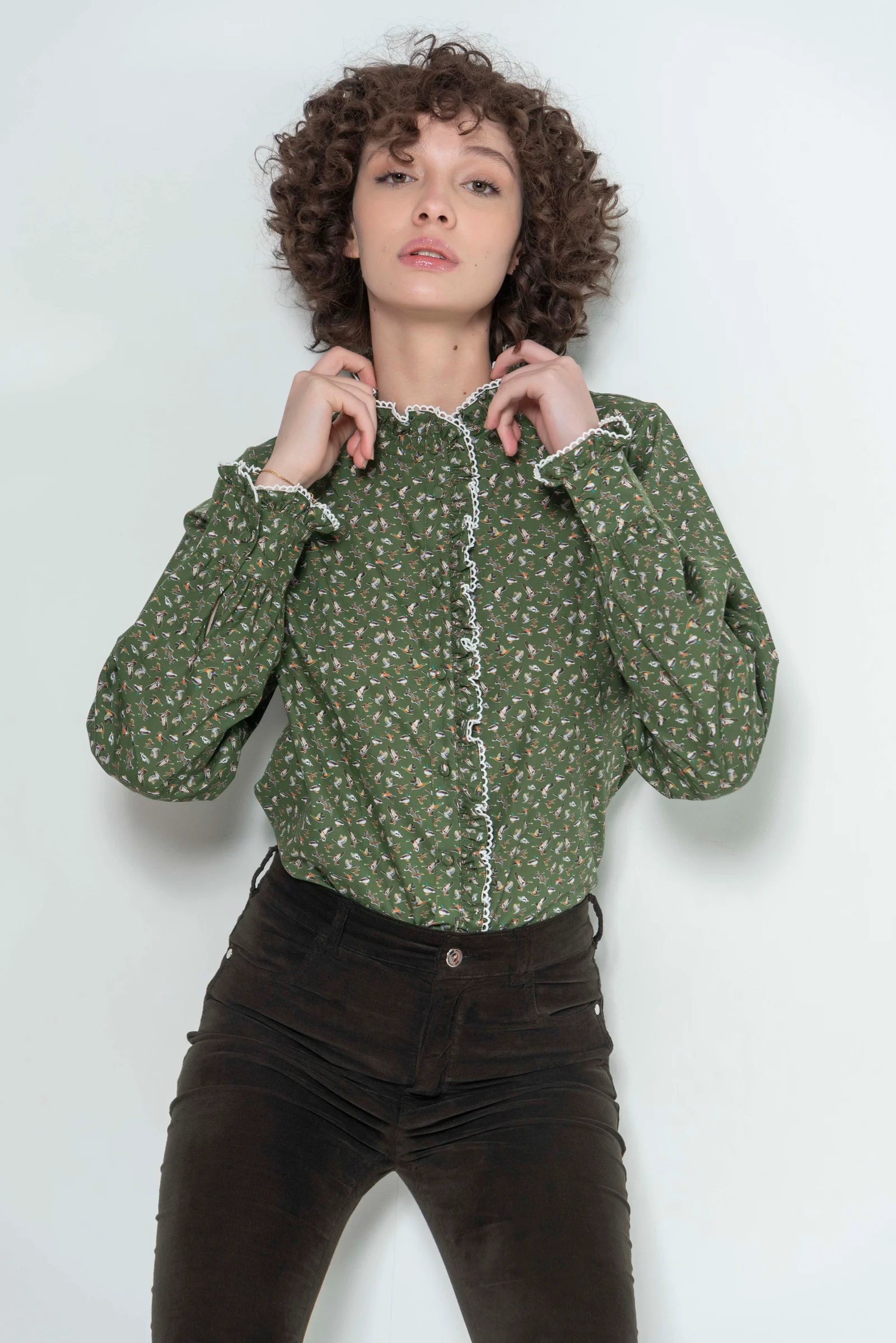 TALIA Olive Flying Ducks 2