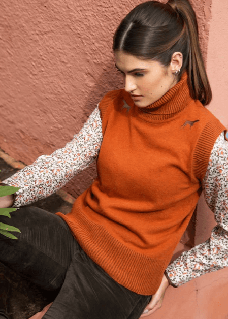 AMARA Rust Pointer Sleeveless Top 