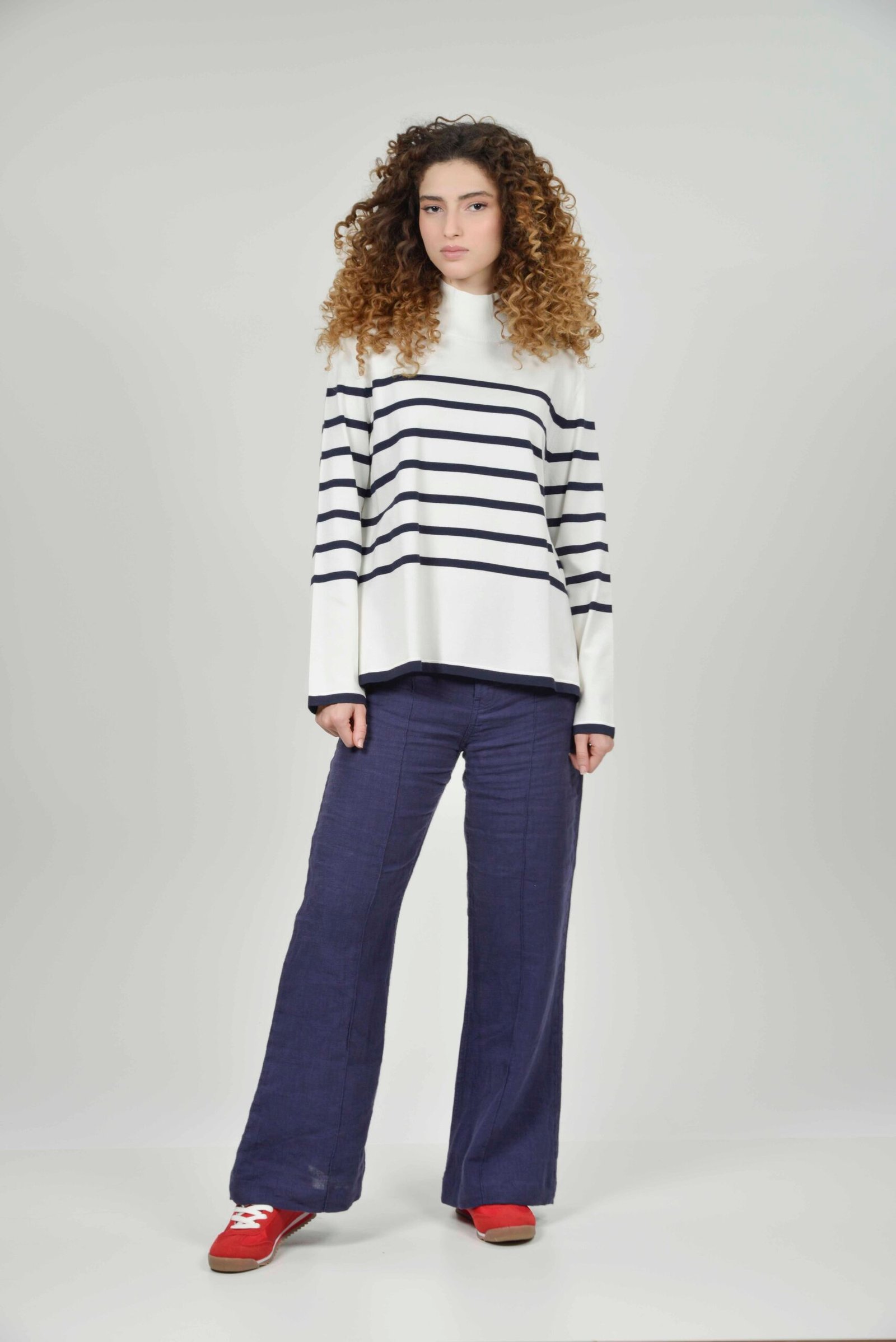 DORIS White Stripe scaled